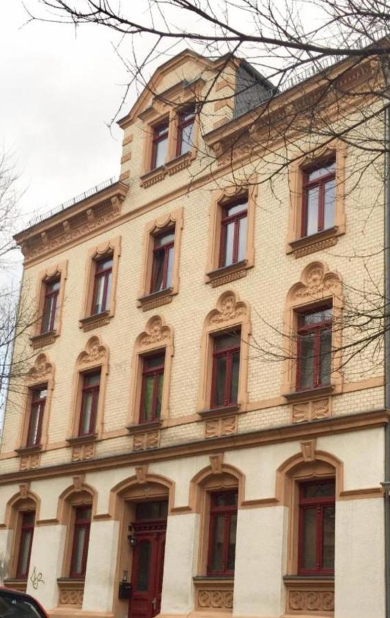 William Apartment